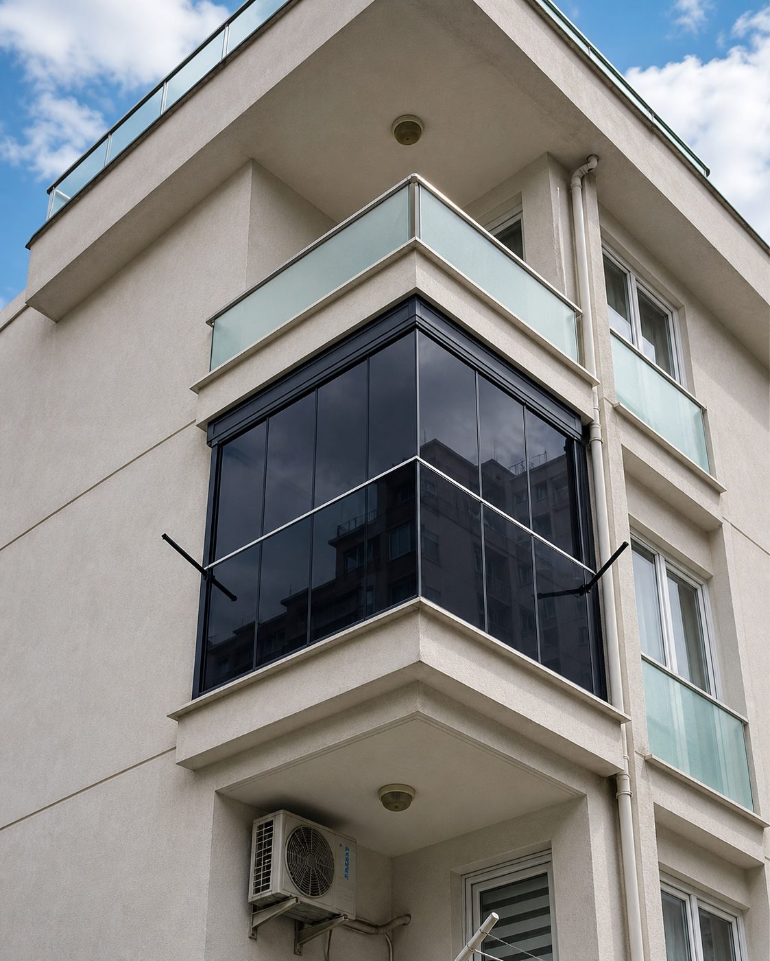 Cam balkon cephe
